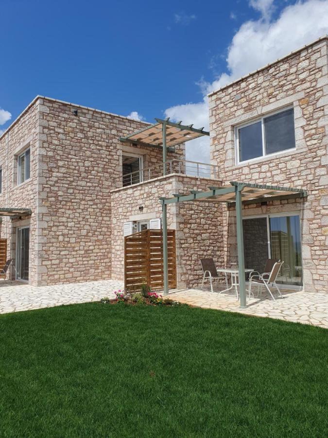 Stone Bay Houses In Messinia Kalamaki Beach Area Chrani Exterior photo